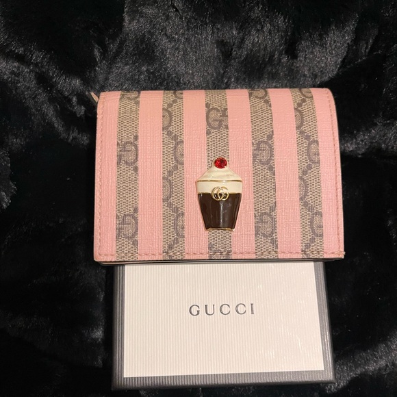 COPY - Gucci Wallet Rare - Picture 1 of 5